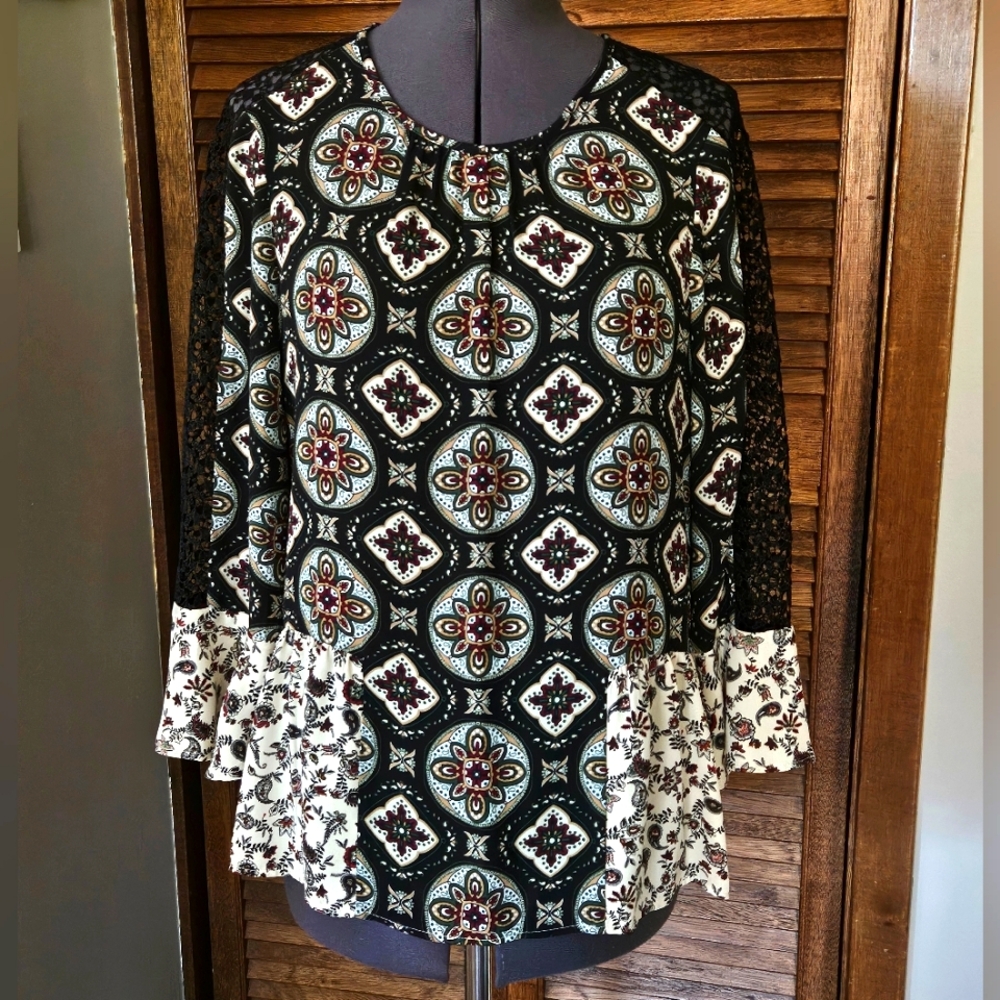 Pretty, dark green, boho blouse.